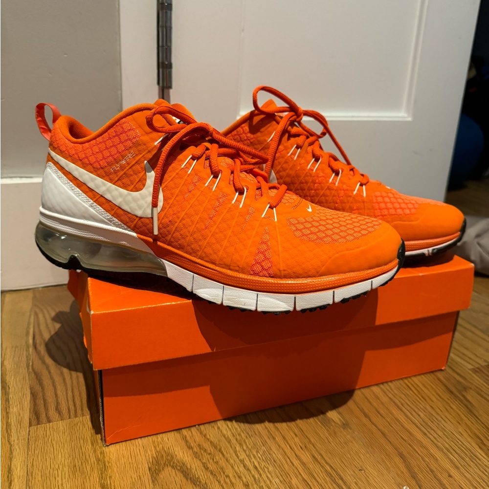 Nike Air Max TR180 TB sz 10 - Safety Orange/White-Black